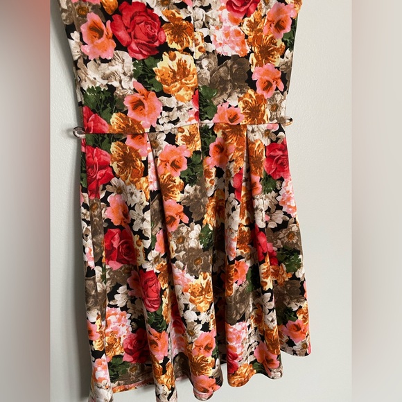 Eclipse Floral Skater Dress - Picture 6 of 9